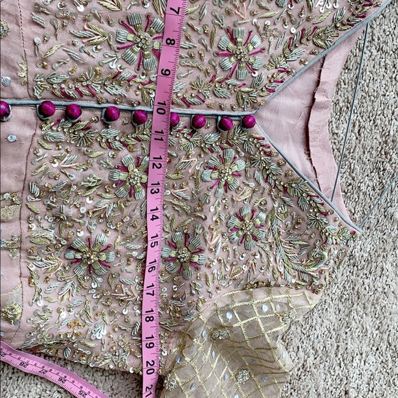 Pakistani designer Phatyma Khan kameez duppata - Picture 12 of 14